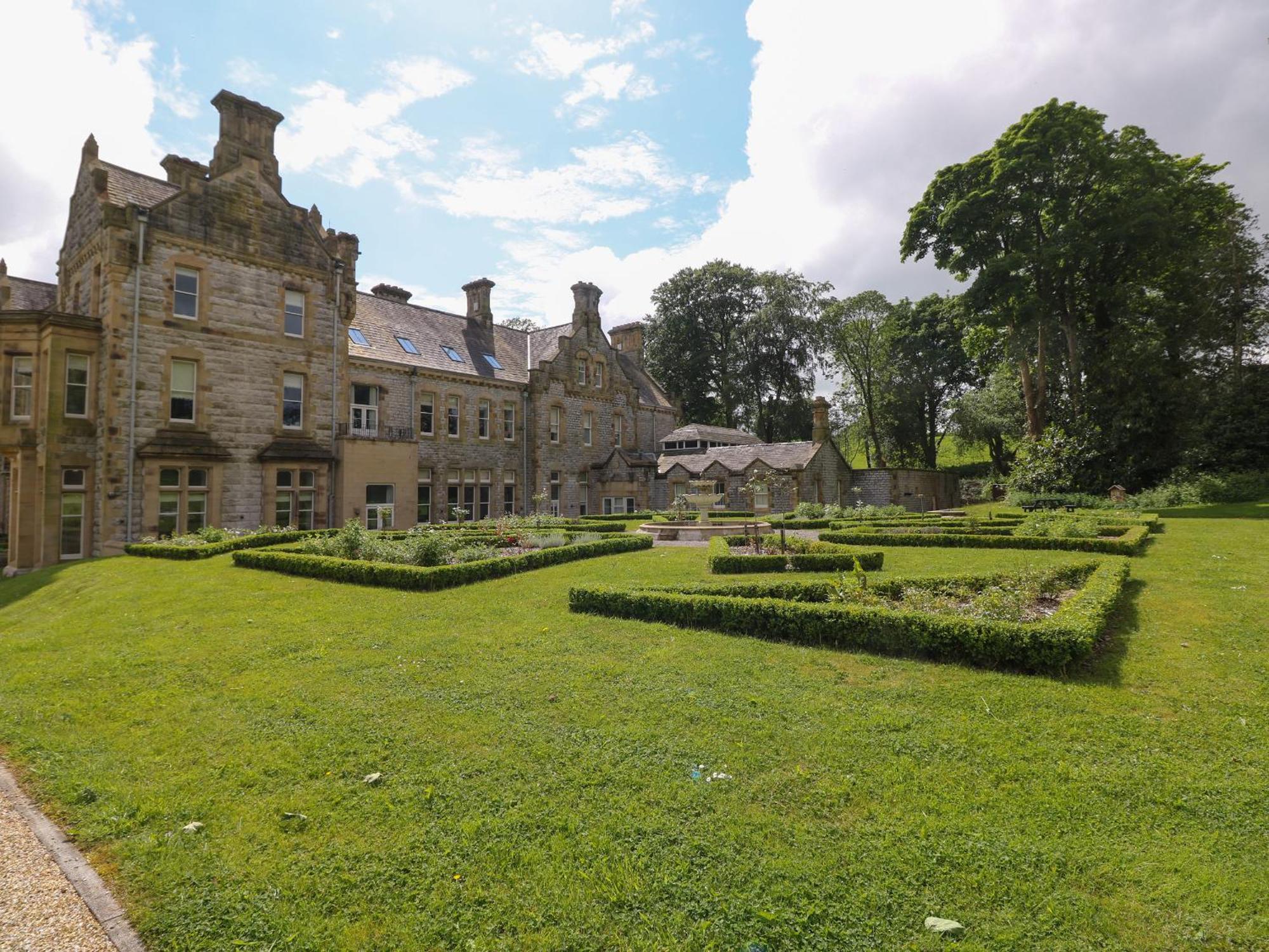 The Violet Suite Stone Cross Mansion 울버스톤 외부 사진